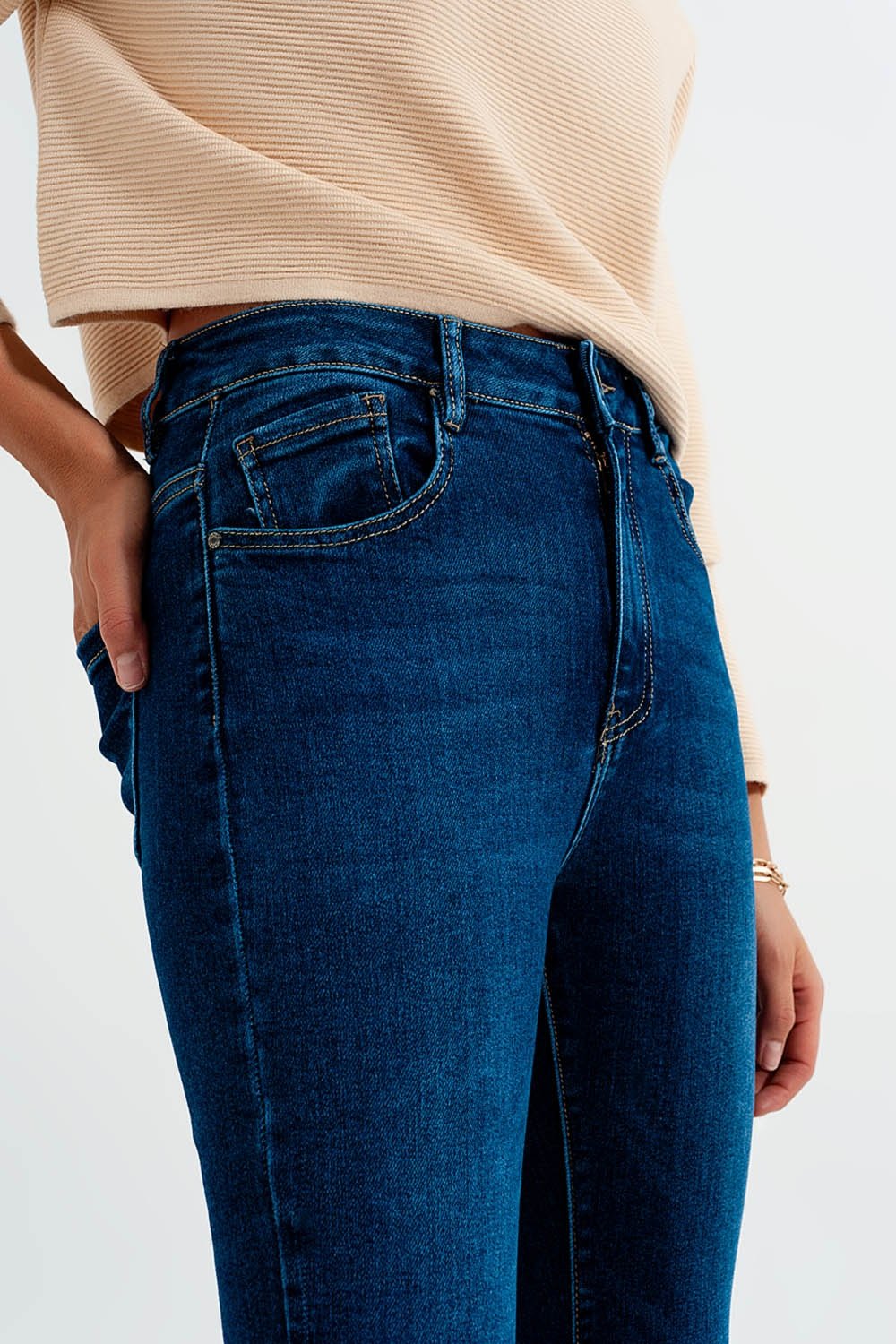 Stretch Flare Jeans in Midwash