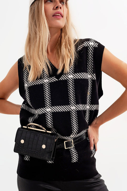 Knitted Vest With Big Crosshatches in Black